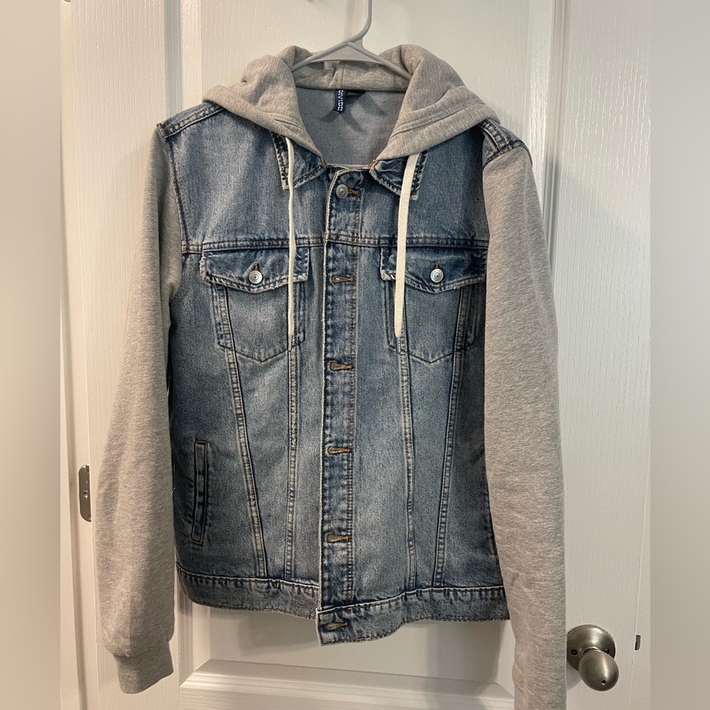 Men’s denim hoodie jacket